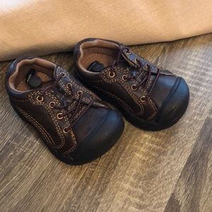 NWOT Boys Jumping Bean Brown Shoes